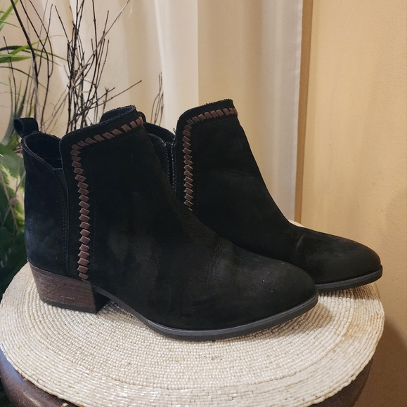 Bueno leather boots size 39.USA 8.5.Like new condition. - Picture 2 of 11